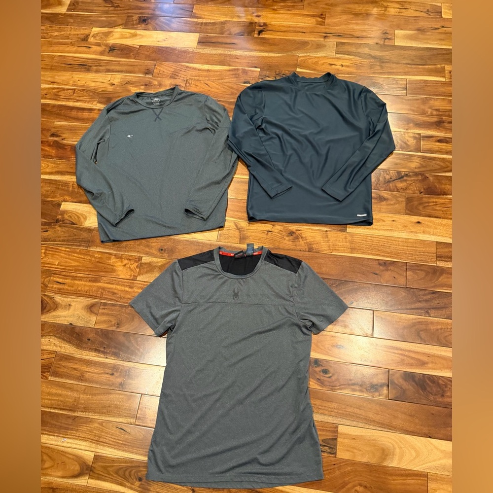 Men's Gray Performance Shirt Spyder medium lot of 3